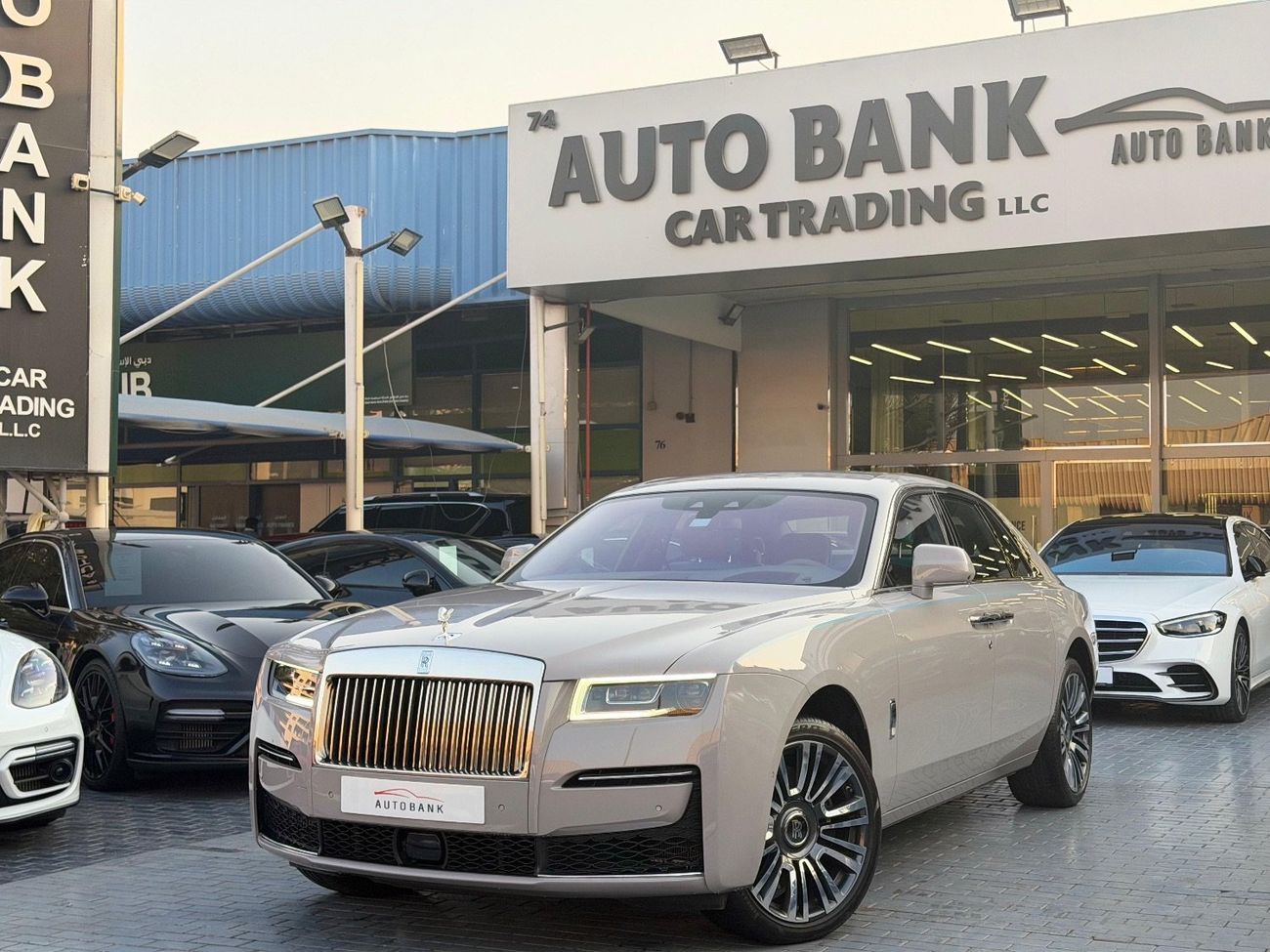 Rolls-Royce Ghost 6.75T Extended Wheelbase