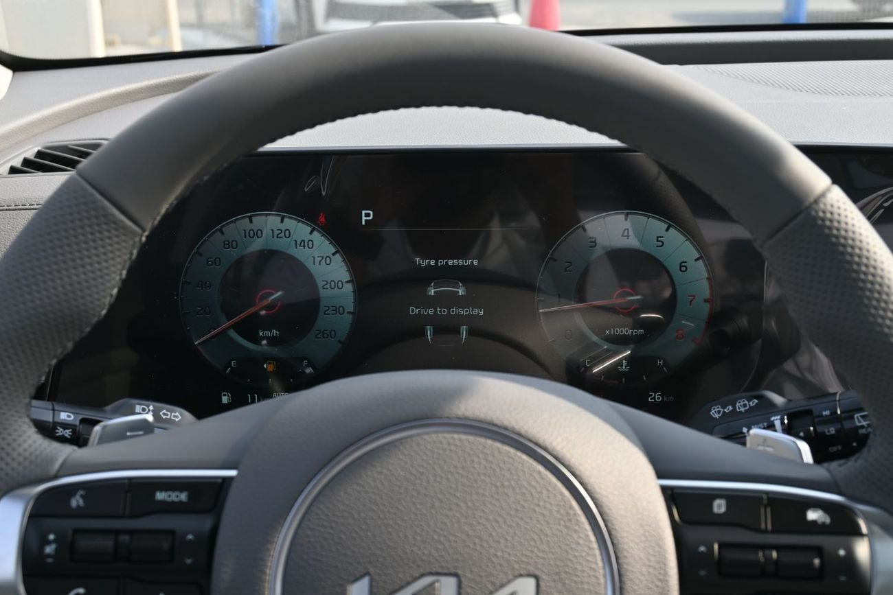 Kia Sportage DLX L TX 1.5T Kia Sportage L 1.5L Turbo, Petrol Color White, Model 2025