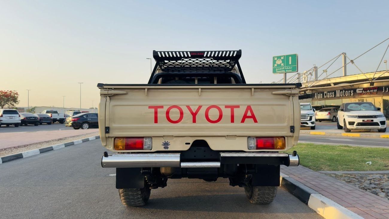 Toyota Land Cruiser Pick Up Single Cab | 4.5L Diesel Manual | RHD | ARB Bull Bar, Snorkel & Roof Basket | 4WD