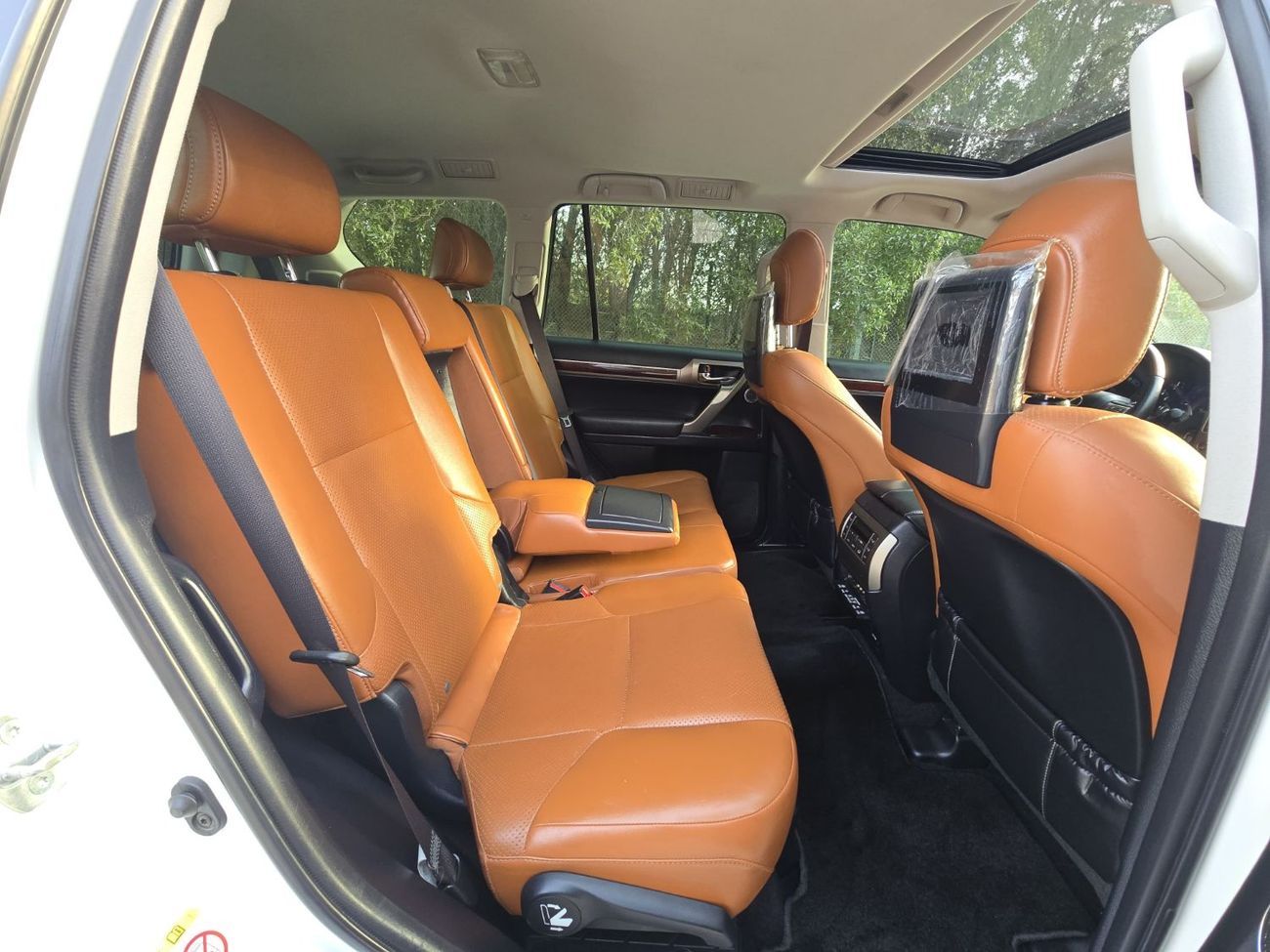 Lexus GX460 Platinum 4.6L LEXUS GX-460 GCC 2017 ORGINAL PAINT // V8 // FULL OPITION // PERFECT CONDITION