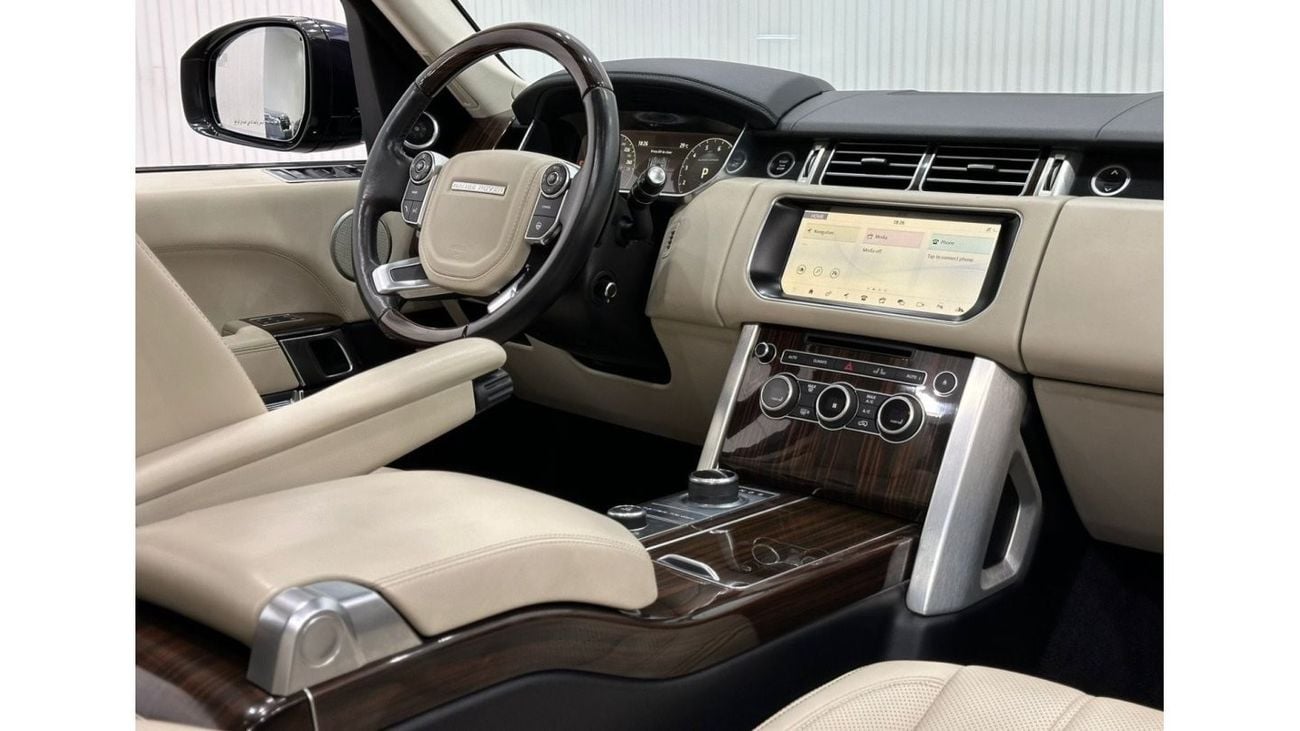 لاند روفر رينج روفر 2017 Range Rover Vogue SE Supercharged, Warranty, Service History, Full Options, Low Kms, GCC