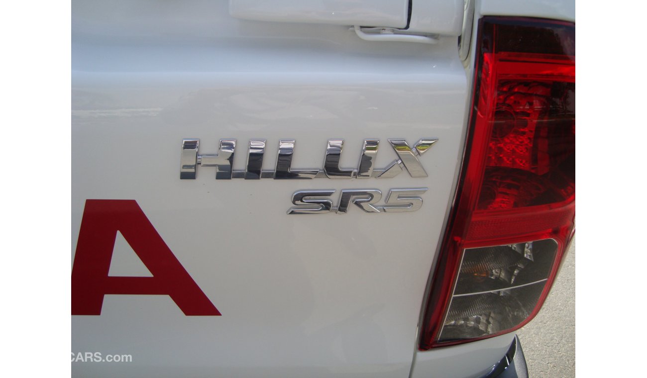 Toyota Hilux 2.4l Diesel SR5 MT