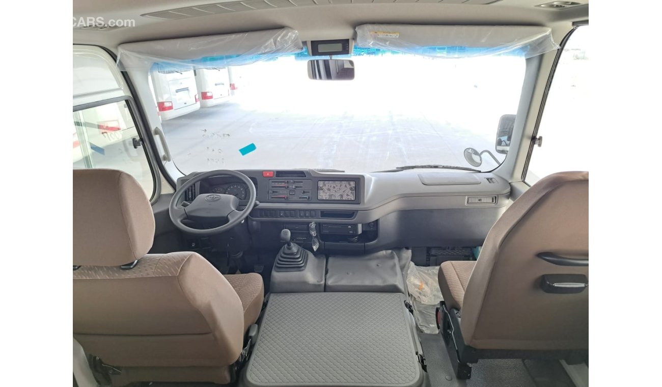 Toyota Coaster 4.2L DIESEL 30 SEATS (WITH AUTOMATIC DOOR)