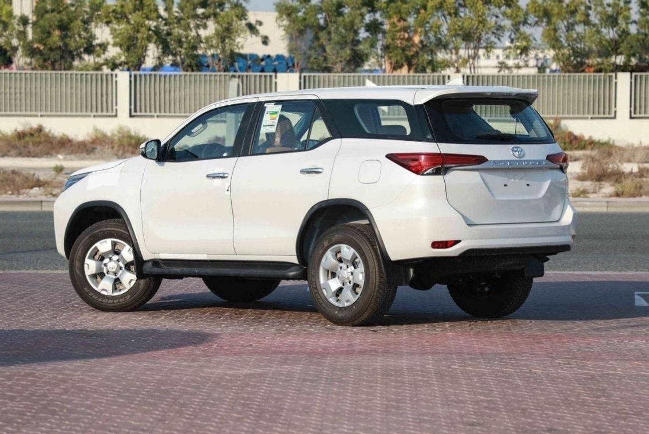 Toyota Fortuner 2024 TOYOTA FORTUNER 2.4 LOW - PLATINUM WHITE PEARL inside QUARTZ | Export Only