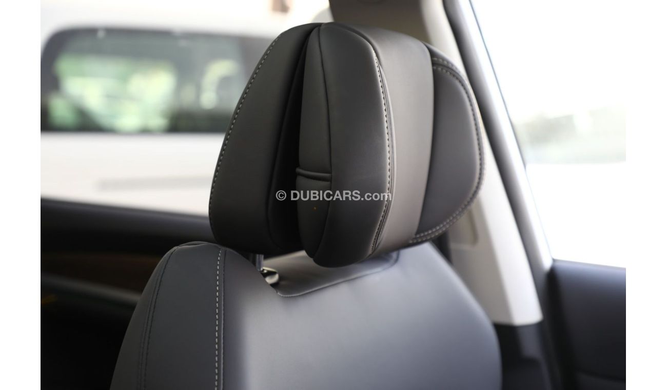 Skywell ET5 With service contract of 2 years/ 60,000KM - All Electric SKYWELL ET5