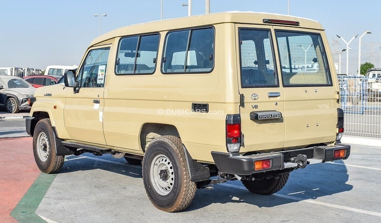 Toyota Land Cruiser 70 LC78 4.2l Diesel - Manual - 13 Seater - Power Window