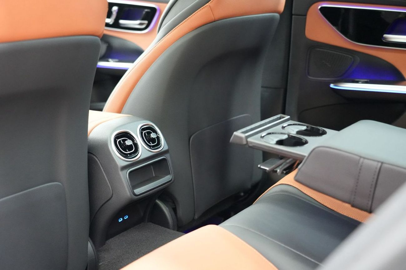 مرسيدس بنز C 200 Mercedes-Benz C 200 Premium  | 2026 GCC 0km | Agency Warranty | AMG Package | 360 View