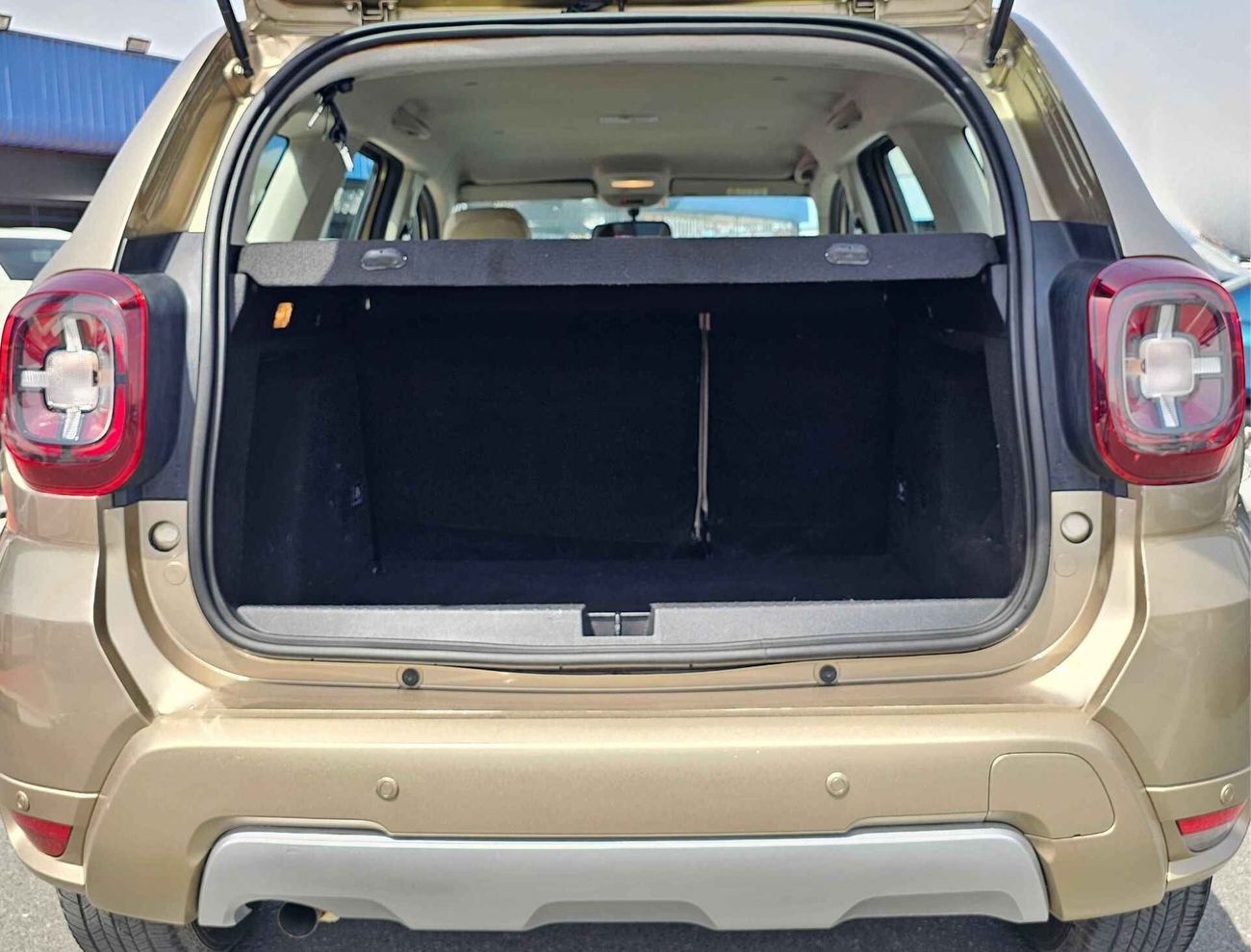 Used Renault Duster / LEATHER SEATS/ ALLOY RIMS/ SAME COLOR BODY/ LOW