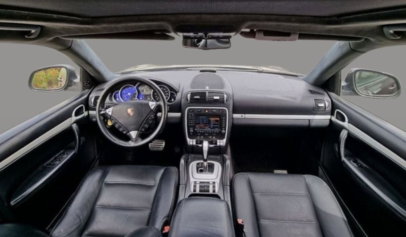 بورش كايان 4.8L-8 cyl - Full option-Very Well Maintained and in good Condition