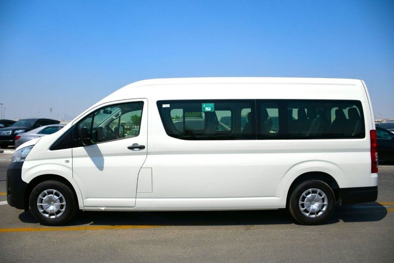 Toyota Hiace 3.5L AUTOMATIC 3 Point  Seats Belt