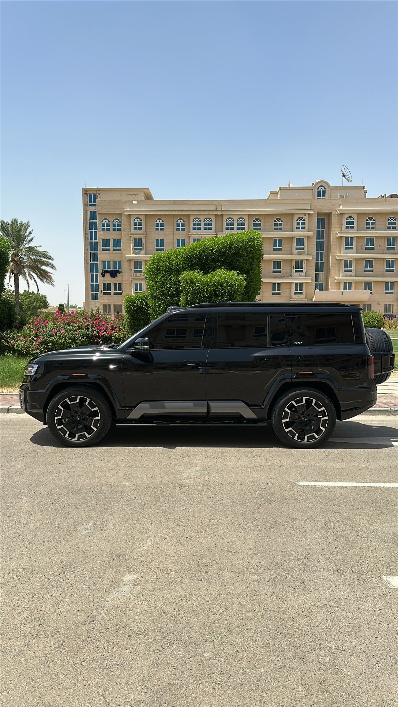 بي واي دي ليوبارد 8