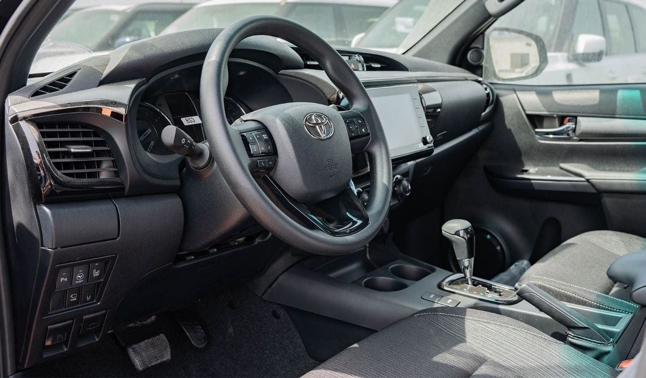 تويوتا هيلوكس 2025 Toyota Hilux Adventure 4.0L AT Petrol (Black)