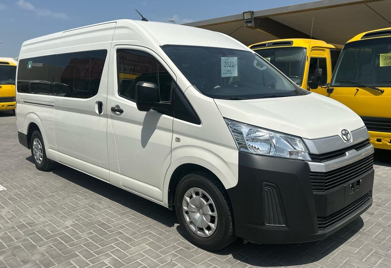 Toyota Hiace GL -High Roof Commuter 3.5L M/T