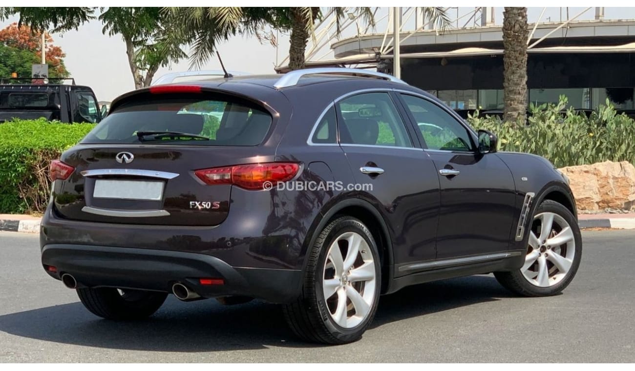 Infiniti FX50 V8 - Excellent condition - Original paint
