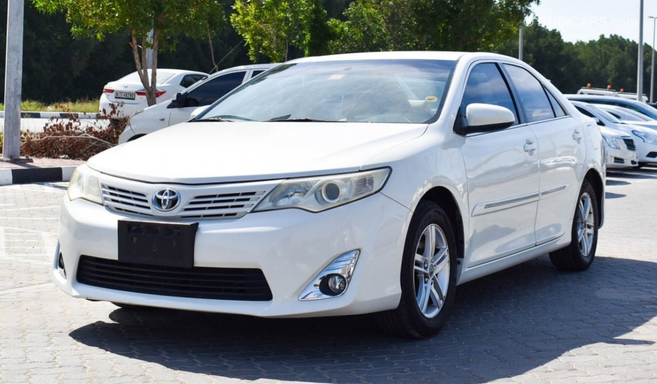 Used Toyota Camry 2013 for sale in Sharjah 589237