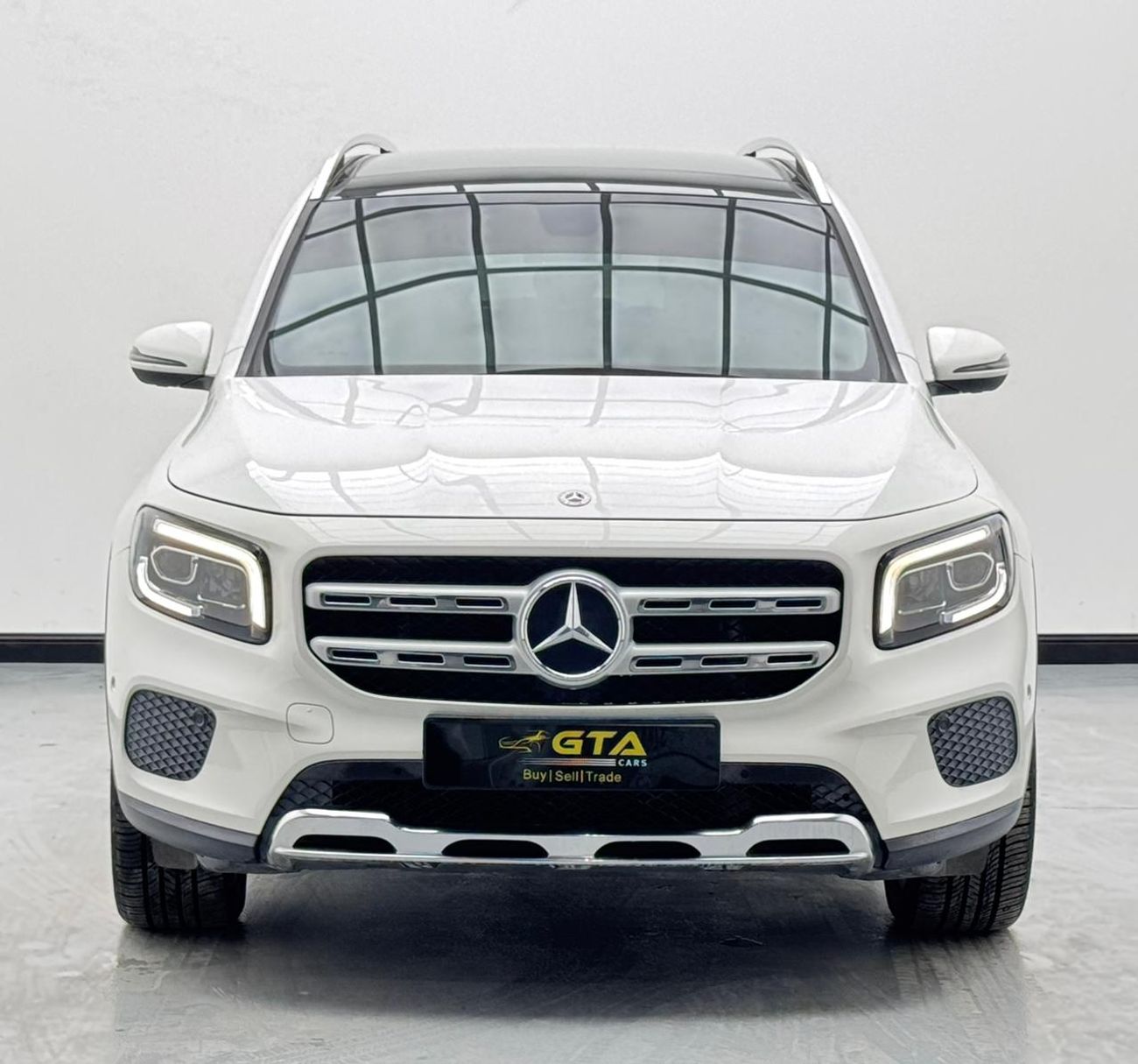 Mercedes-Benz GLB 250 4MATIC 2.0L 2020 Mercedes-Benz GLB 250 AMG 4MATIC, Mercedes Service History, 1 Year Warranty, GCC