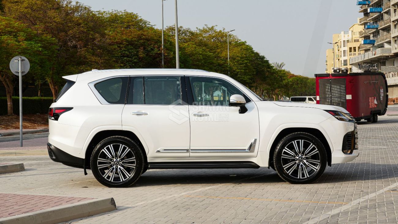 لكزس LX 700h SIGNATURE 3.5L TT HEV | AUTO PARKING | MARK LEVINSON | 7 SEATER AT 4WD 2026MY