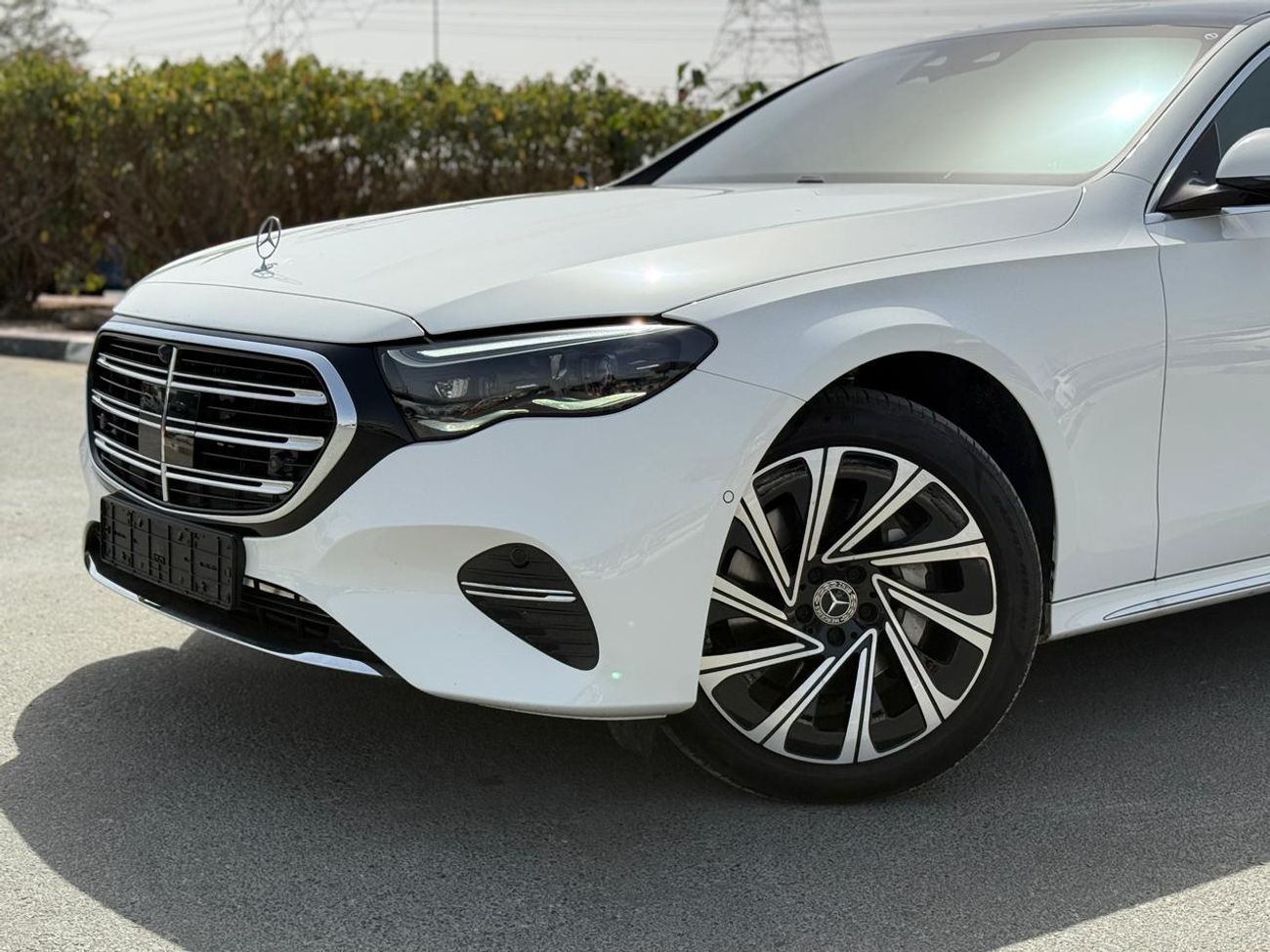 Mercedes-Benz E300 2025 MERCEDES E 300 4MATIC  KOREAN SPECS LIKE NEW