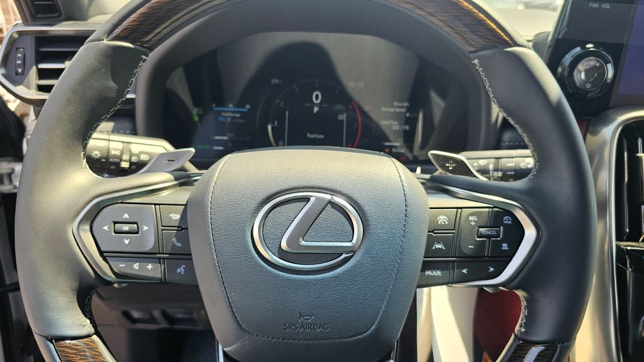 لكزس LX 700h SIGNATURE SIGNATURE