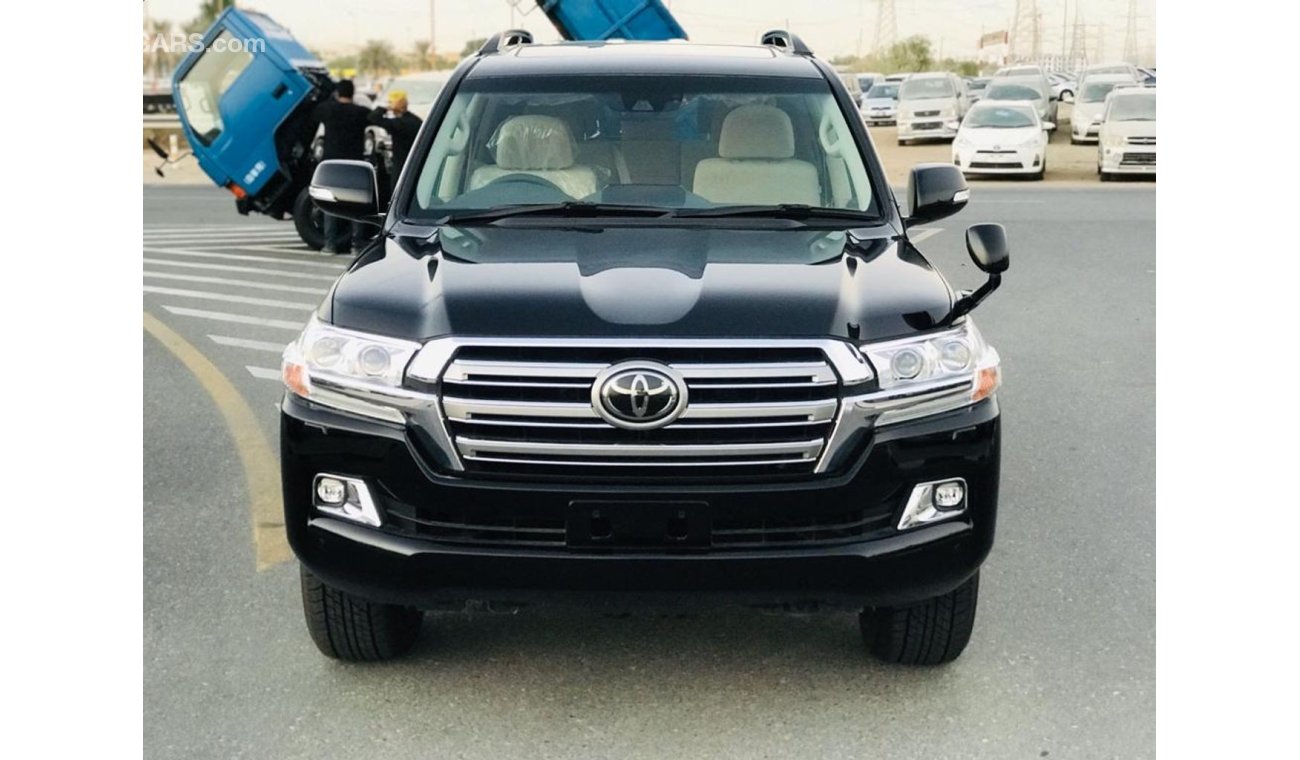 تويوتا لاند كروزر Toyota Land Cruiser Brand New 2020 Model Petrol Engine