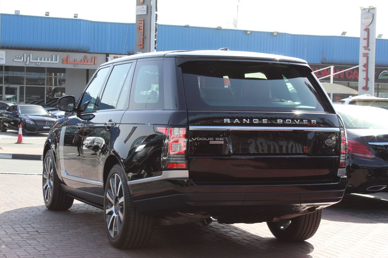 Land Rover Range Rover GCC MINT IN CONDITION