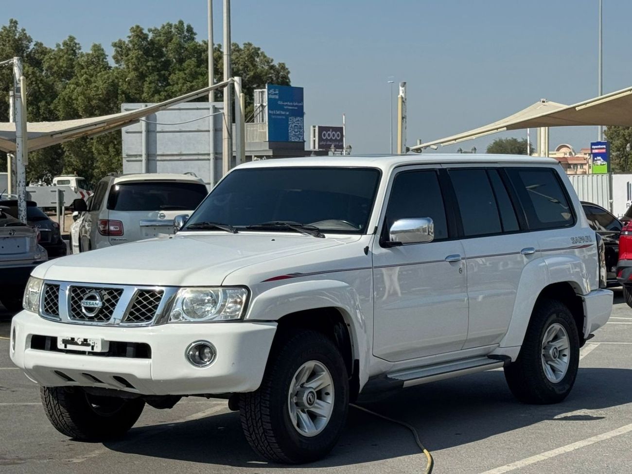 Nissan Patrol Safari NISSAN PATROL SAFARI 2016 GCC FULL OPTION PERFECT CONDITION