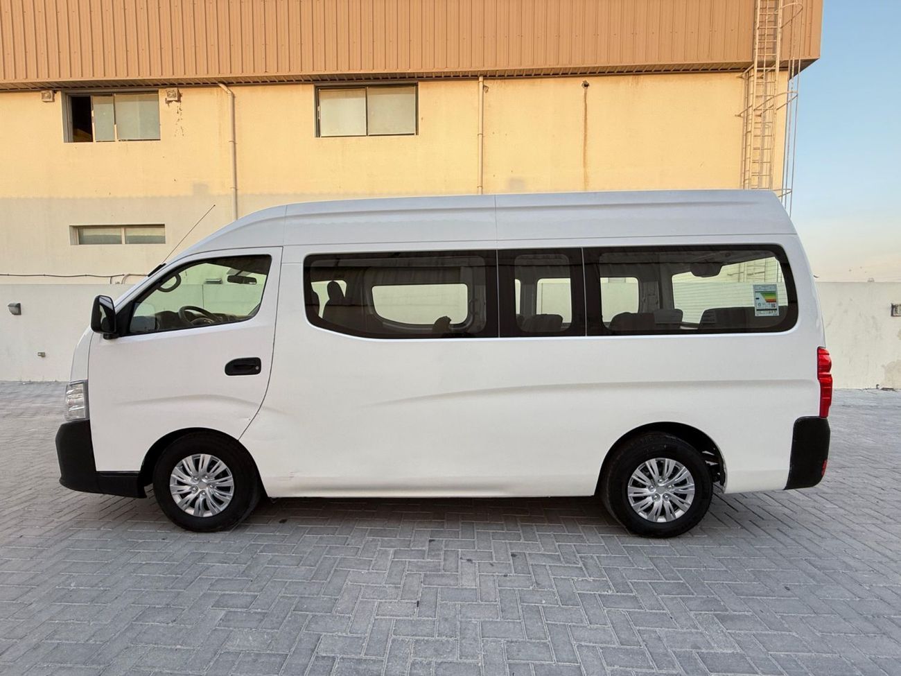 Nissan Urvan Petrol / Excellent