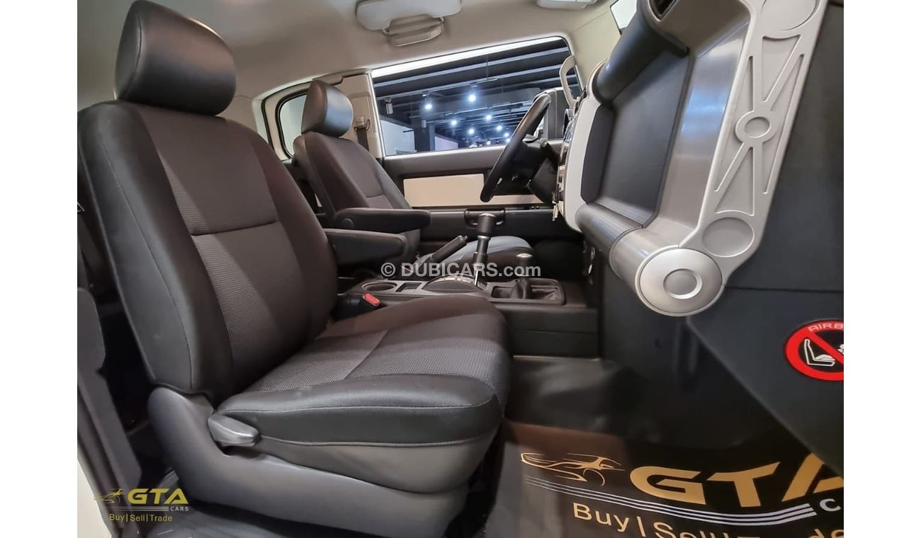 تويوتا إف جي كروزر 2014 Toyota FJ Cruiser GXR, Full Service History, GCC