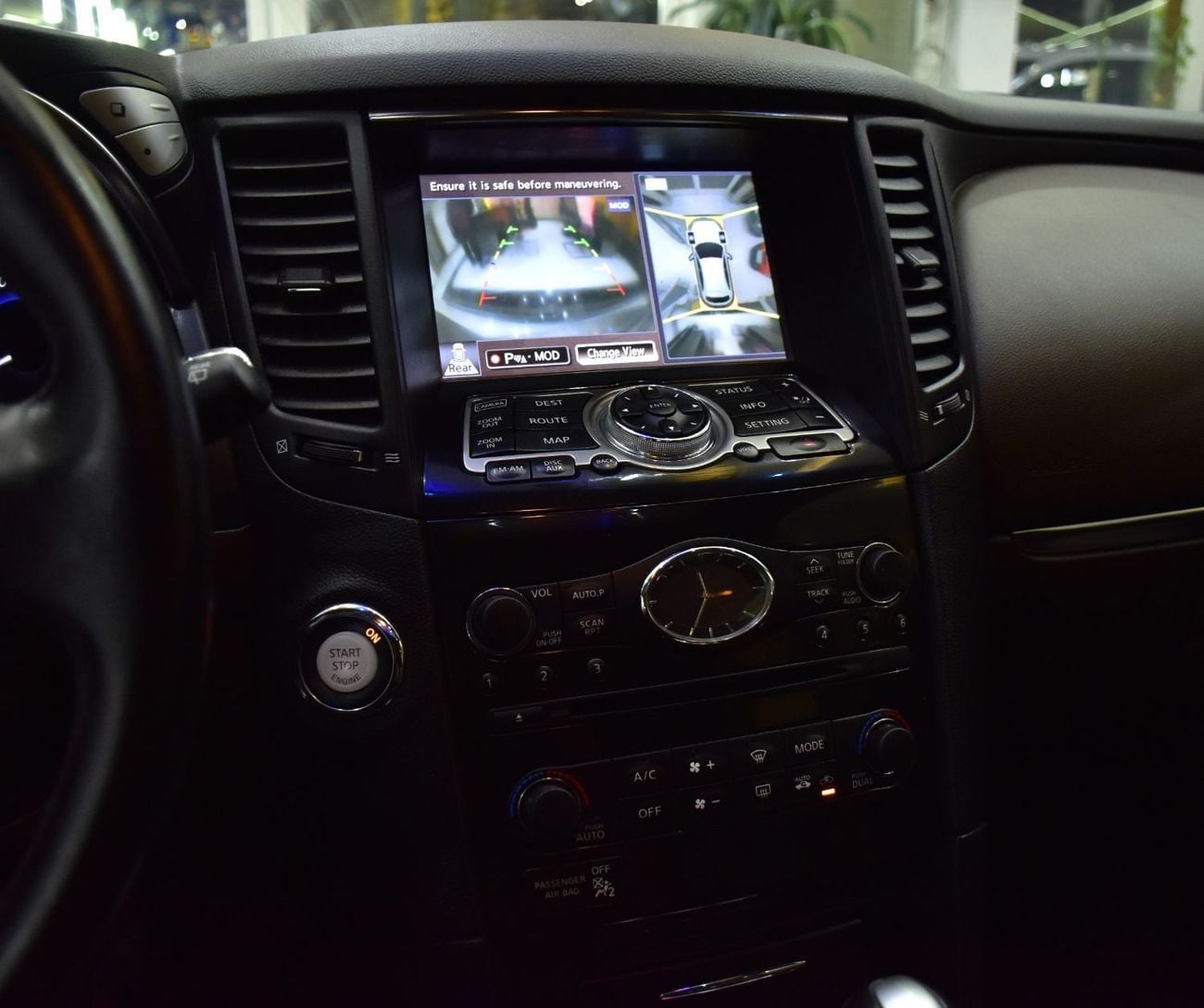 إنفينيتي QX70 LUXURY EXCELLENT DEAL for our Infiniti QX70 ( 2020 Model ) in Silver Color GCC Specs