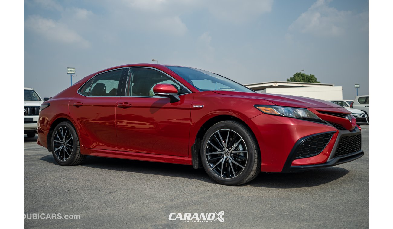 Toyota Camry SE Hybrid 2021 Red