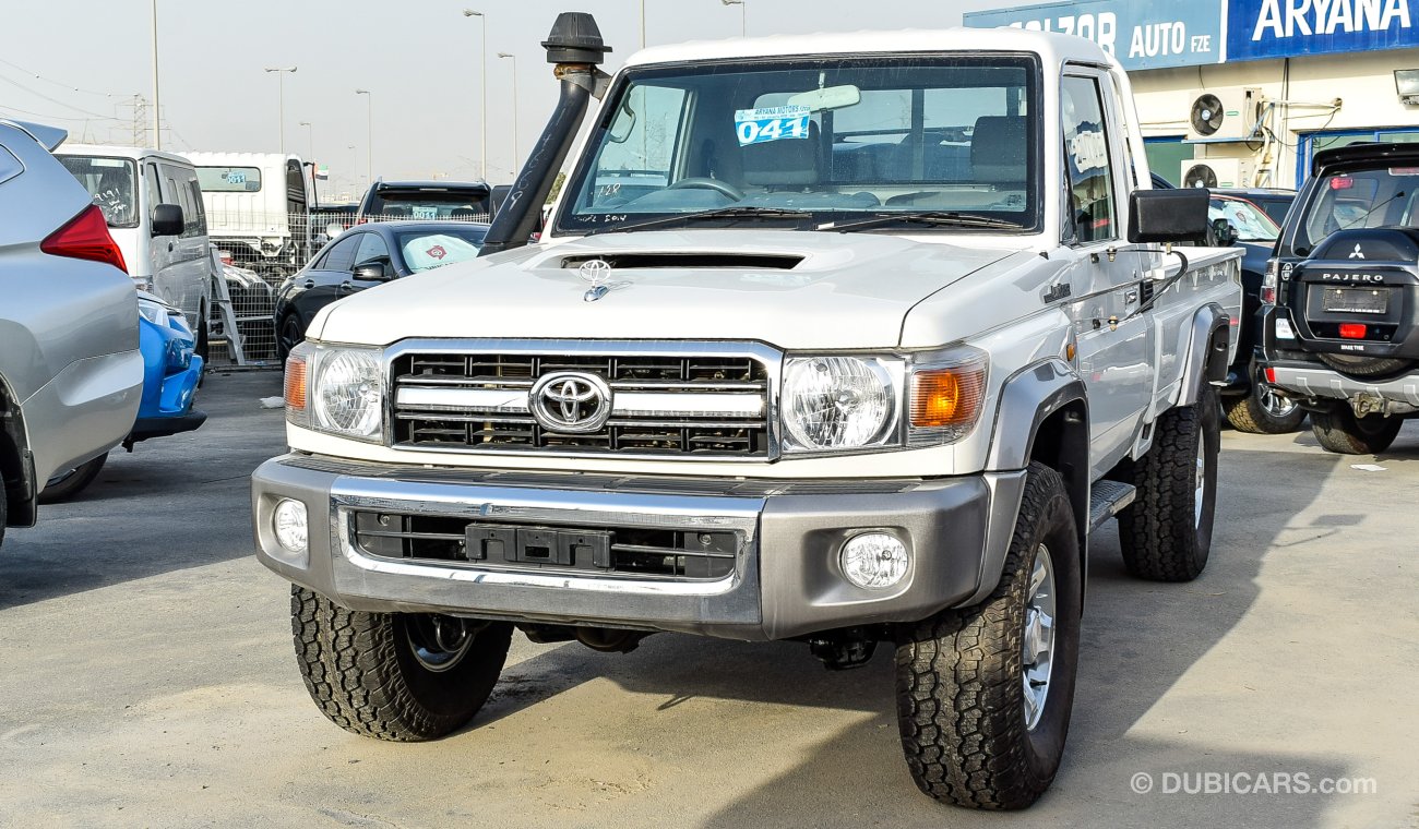 Toyota Land Cruiser Pick Up V8 Diesel Right H/D