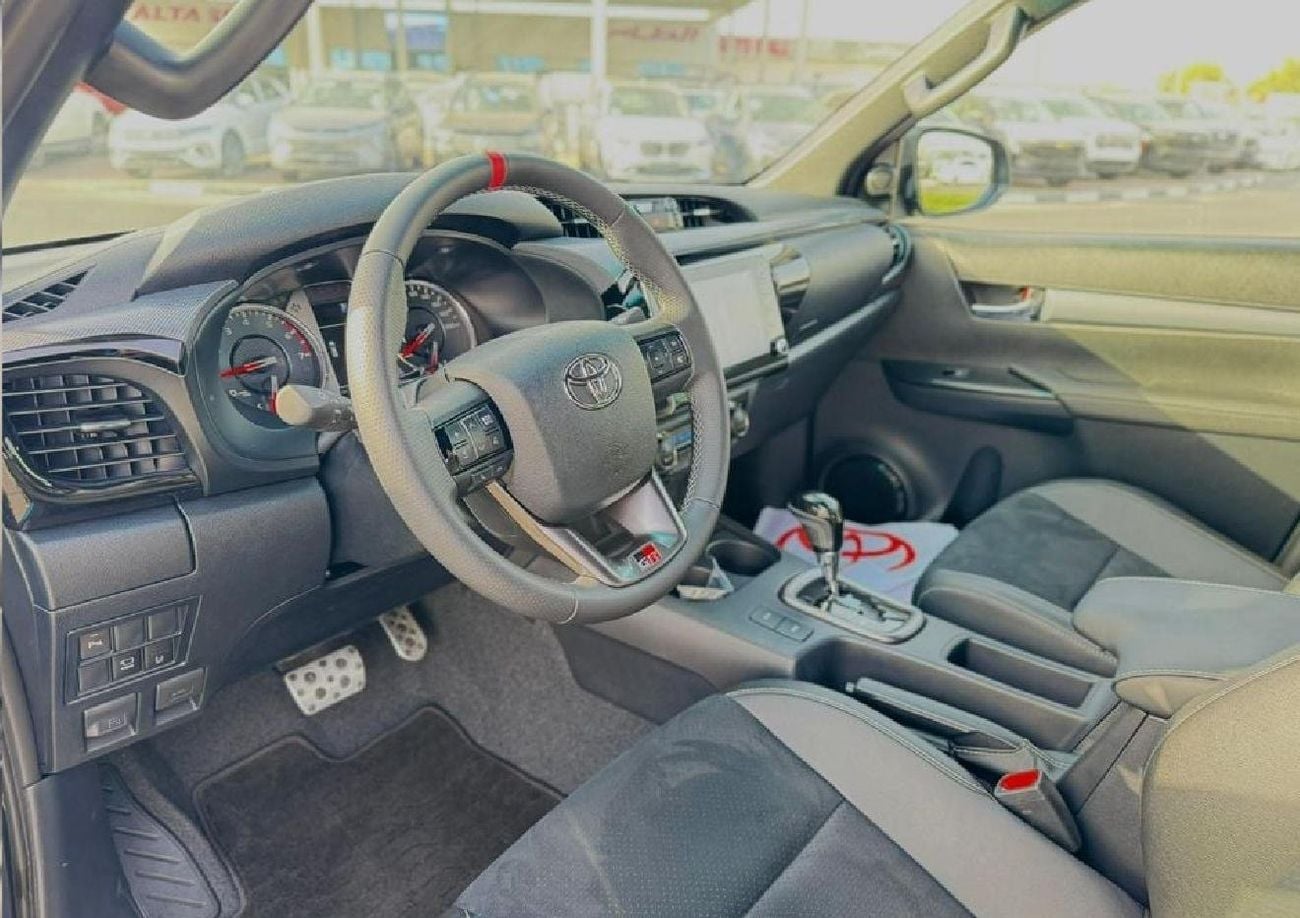 Toyota Hilux 2025 GR Sports 4.0L 4WD A/T 2025 Full Option
