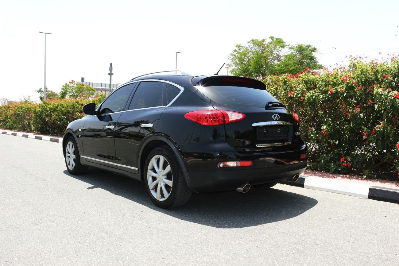 إنفينيتي QX50 لاكجري Infiniti QX50 Gcc Model 2015 Full Options