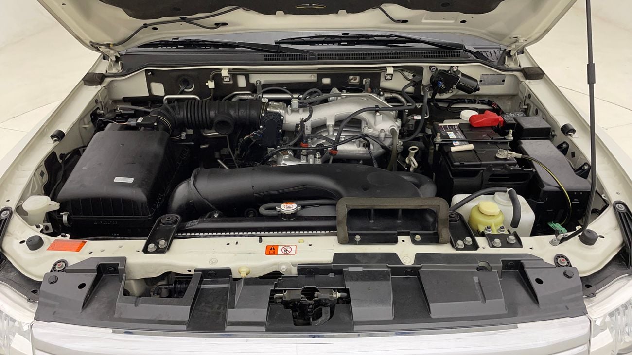 ميتسوبيشي باجيرو GLS HIGHLINE 3 | بدون دفعة مقدمة | اختبار القيادة في المنزل