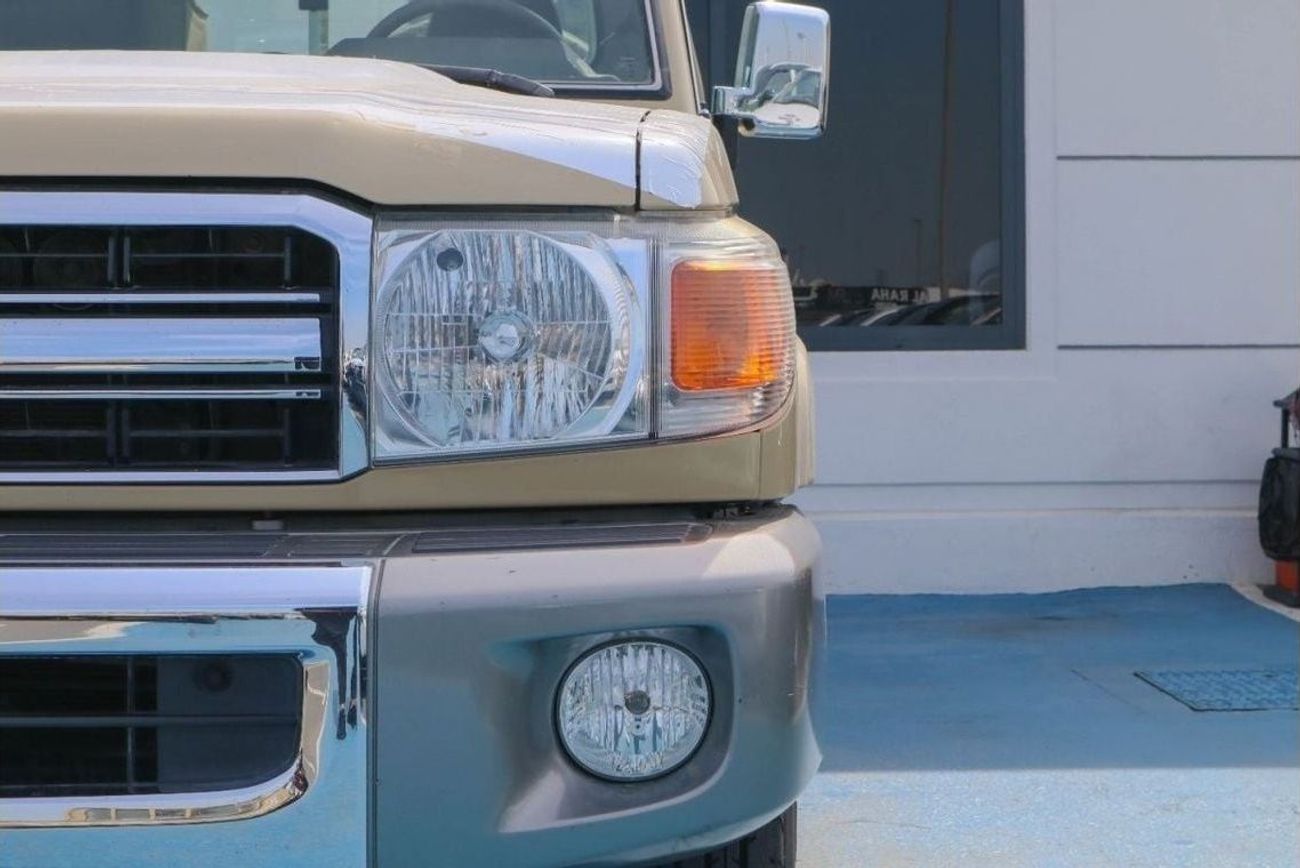 Toyota Land Cruiser Pick Up Land cruiser single cabin model 2009 4.0L LX 24 VALVE