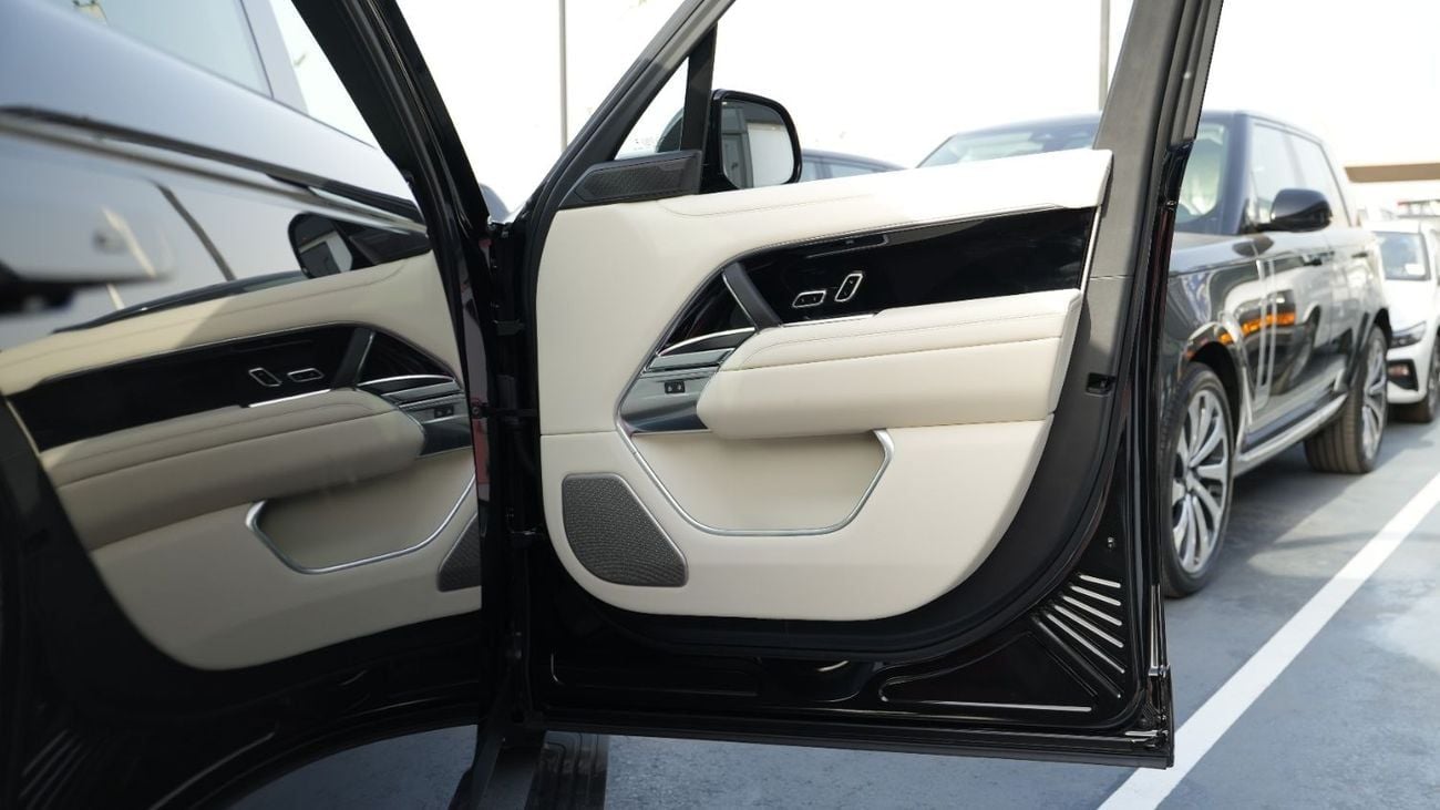 Land Rover Range Rover Autobiography P400 3.0L BLACK 2026 MY Export Only