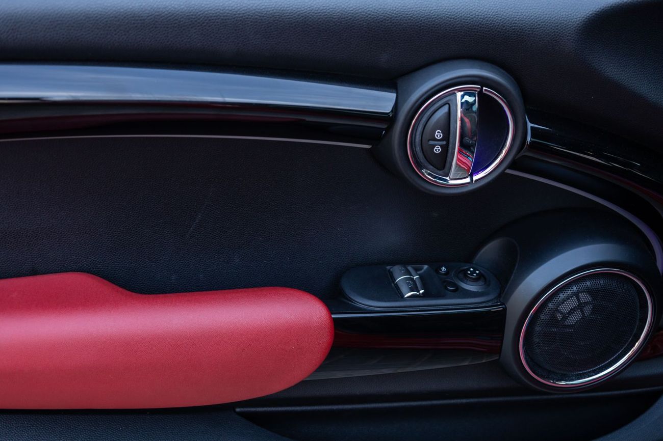 Mini Cooper John Cooper Works 2.0L (231 HP)