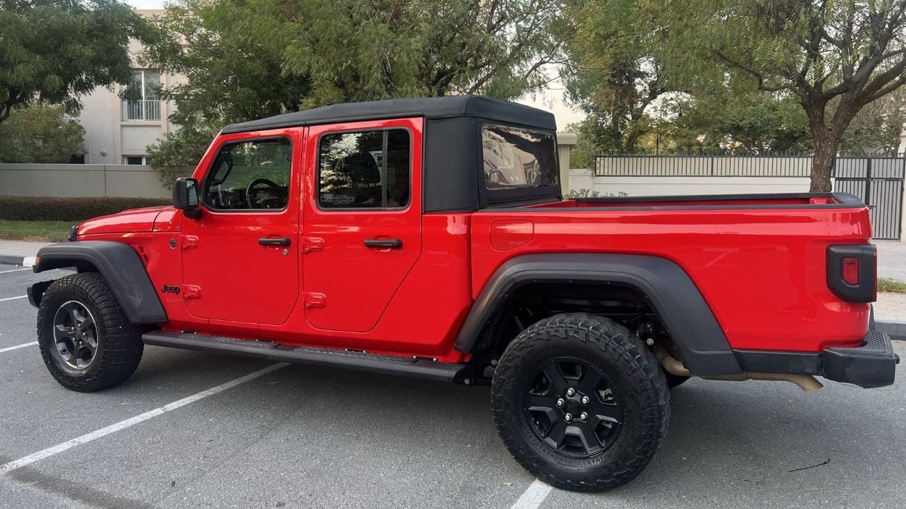 جيب جلادياتور 