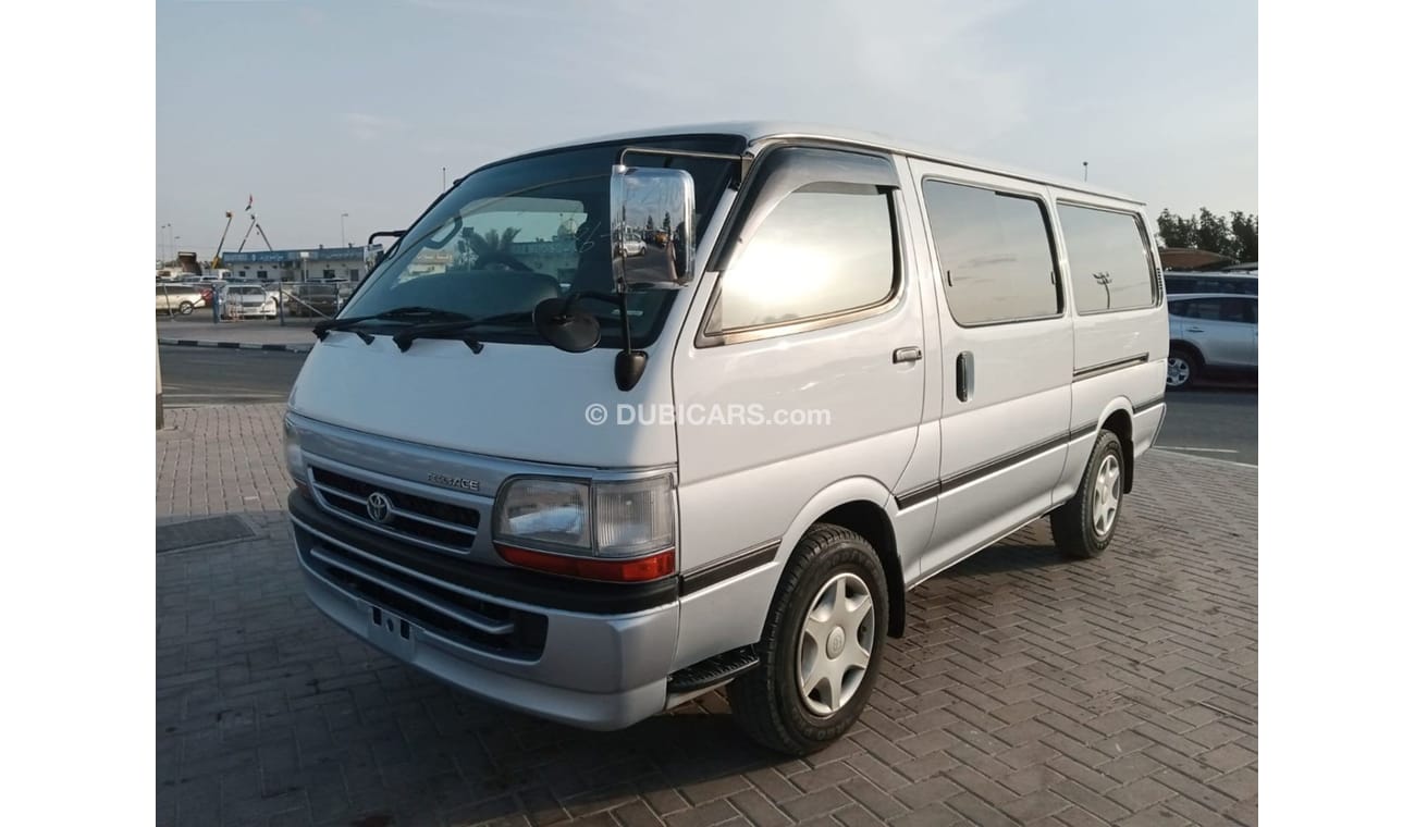 تويوتا هاياس TOYOTA HIACE RIGHT HAND DRIVE (PM954)