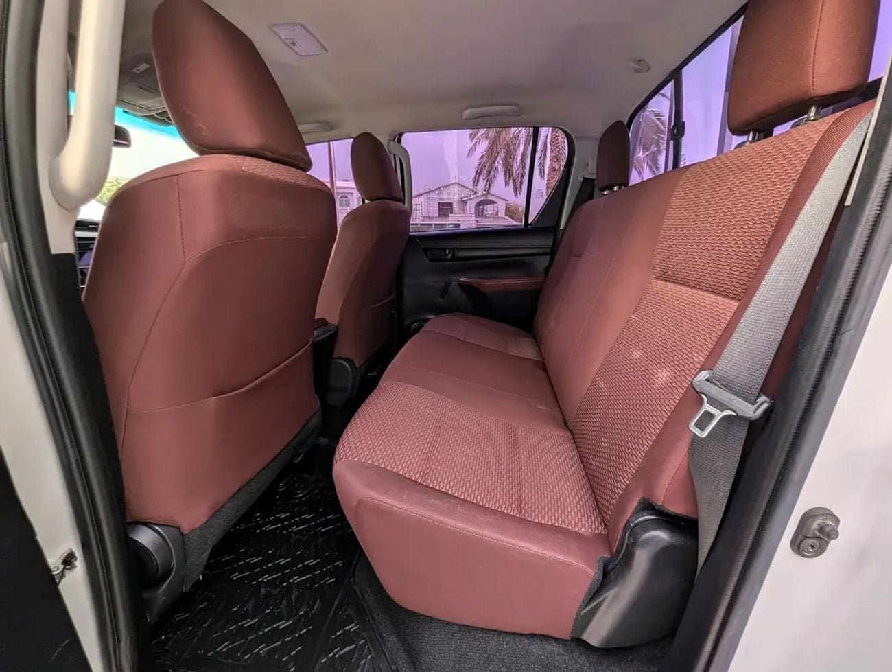 Toyota Hilux GL 2.7 L 4X4 Automatic - Original paint - GCC Specs Dual Cab Pickup