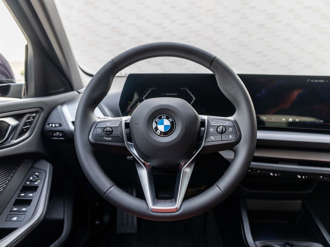 بي أم دبليو 118 BMW 1 Series 2025 مقابل 2,150.00 AED شهريًا