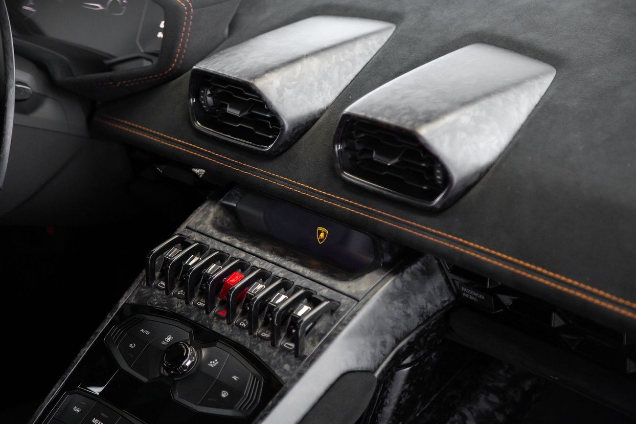 Lamborghini Huracan LP640-4 Performante Lamborghini Huracan Performante