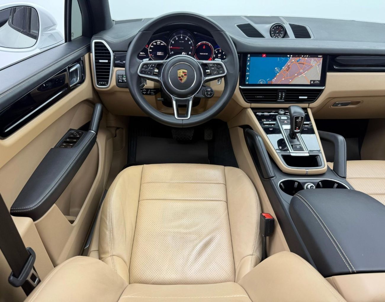 Porsche Cayenne Std 3.0L (340 HP) 2018 Porsche Cayenne, Warranty, Sport Chrono Package, Excellent Condition, GCC