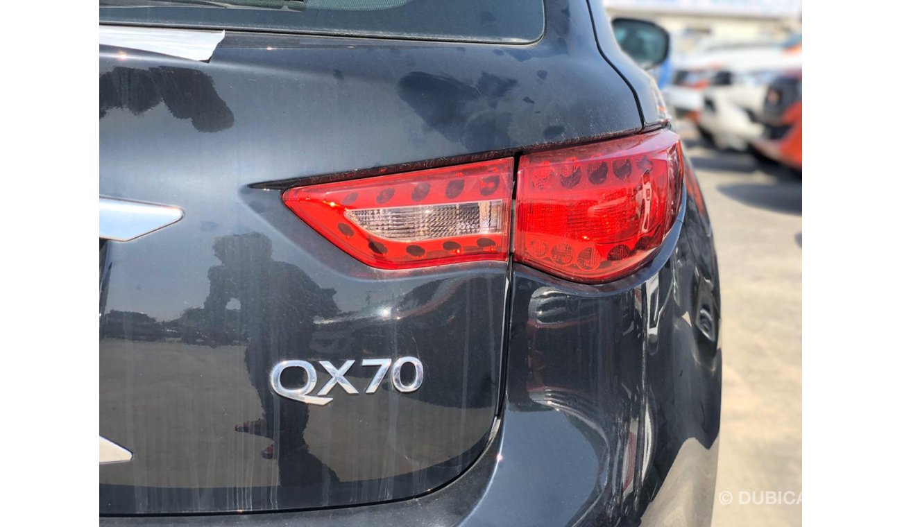 إنفينيتي QX70 3.7L ENGINE, FULL OPTION, FOR BOTH LOCAL AND EXPORT