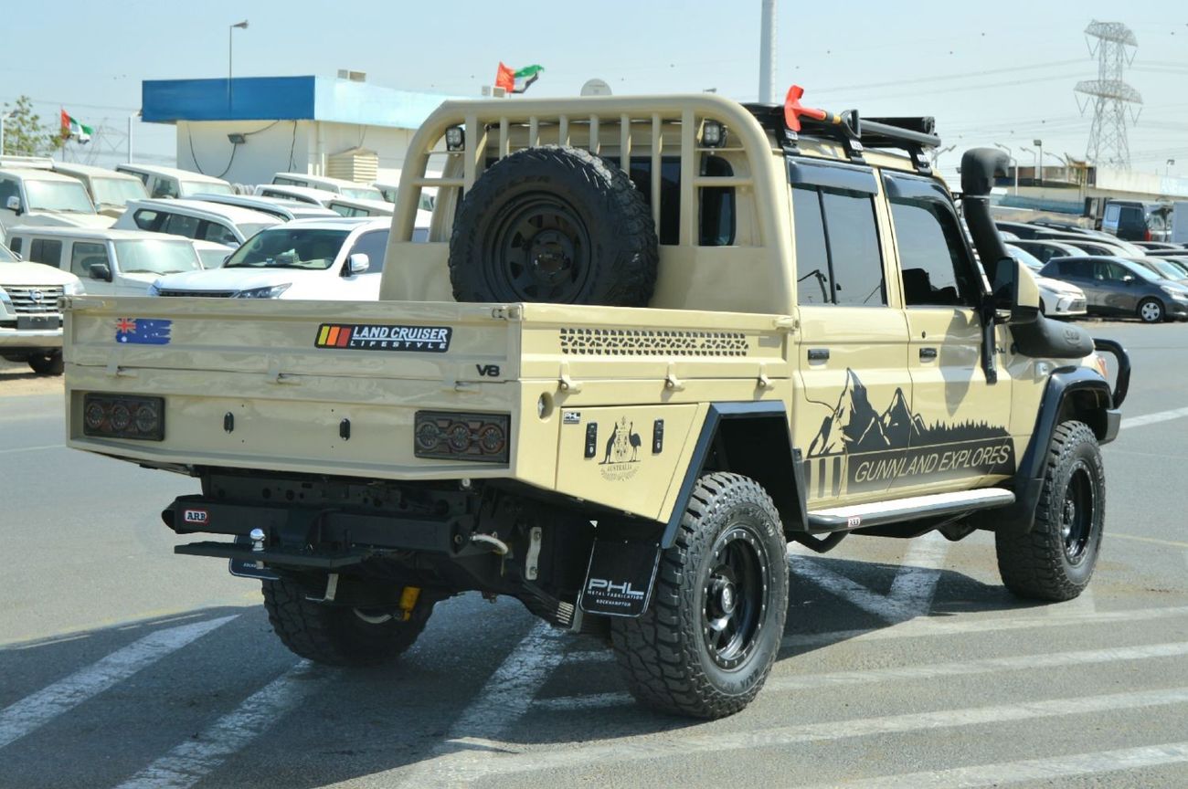 تويوتا لاند كروزر بيك آب GX.L Double cabin