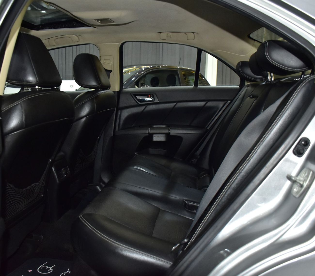 Suzuki Kizashi EXCELLENT DEAL for our Suzuki Kizashi ( 2014 Model ) in Silver Color GCC Specs