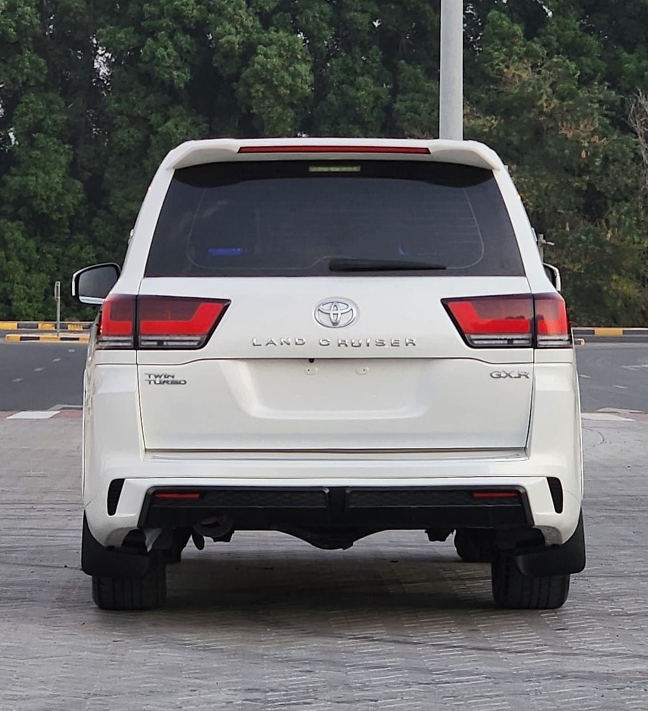 Toyota Land Cruiser GXR V8 MODEL 2014 UPGRADE 2024