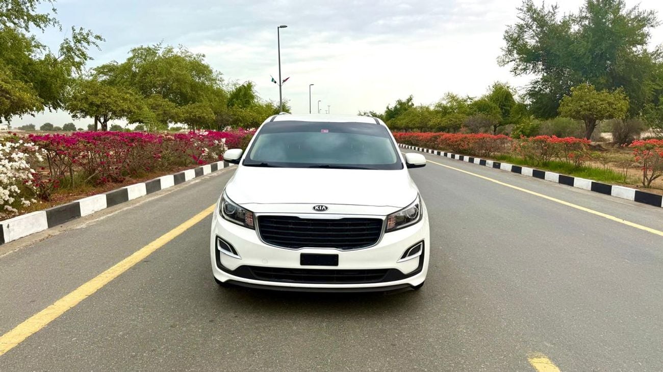 Kia Carnival EX 3.3L