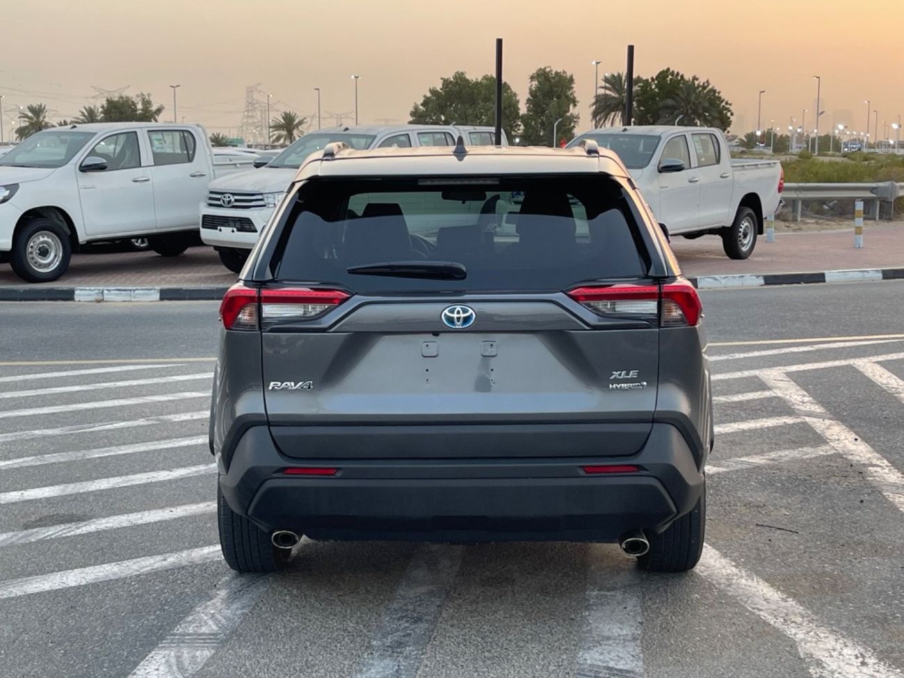 Toyota RAV4 VXR HEV 2020 TOYOTA RAV4 XLE HYBRID 4x4 FULL OPTIONS IMPORTED FROM USA