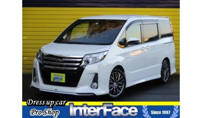 Toyota Noah ZRR80W